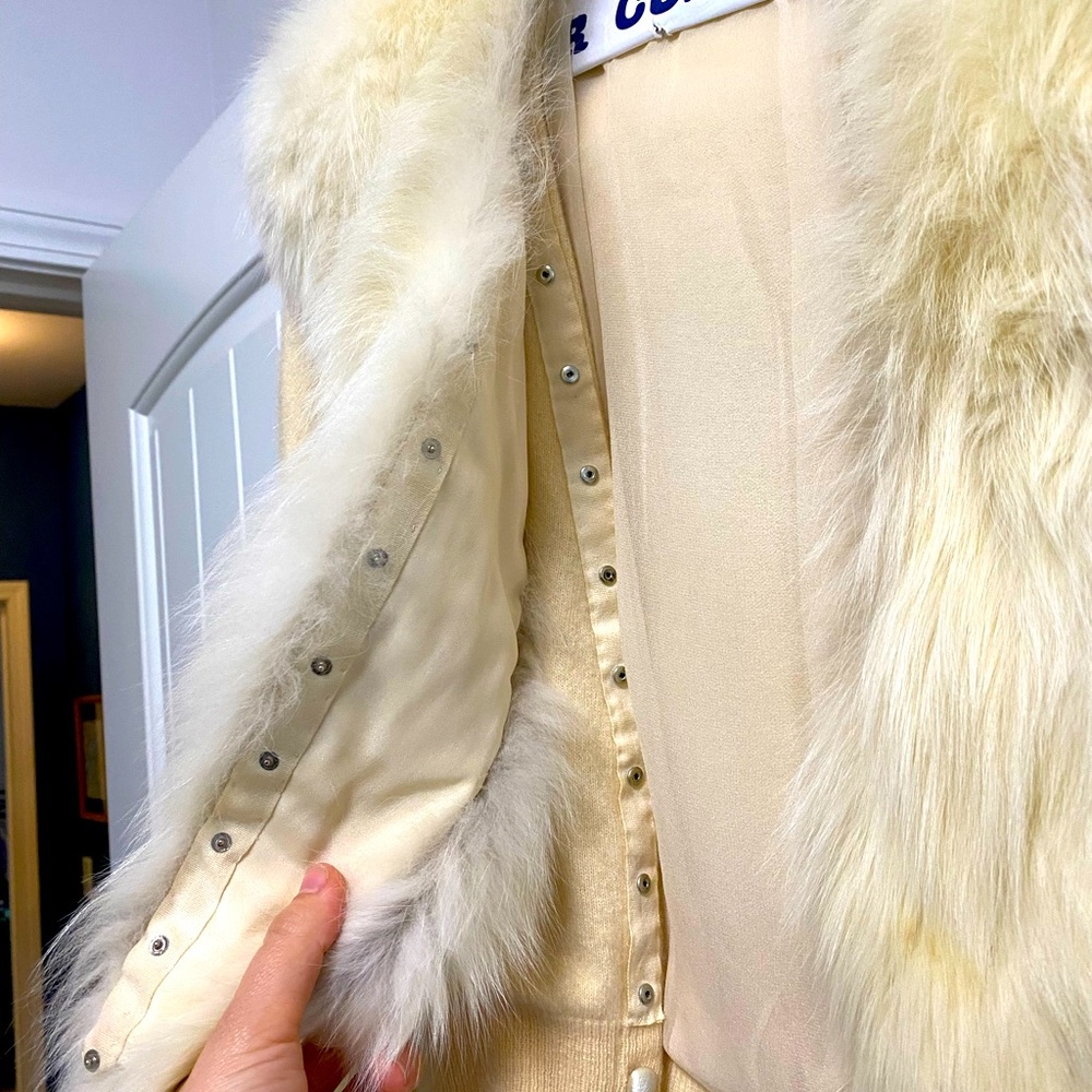 Vintage rabbit sweater stole. Detachable fur.
